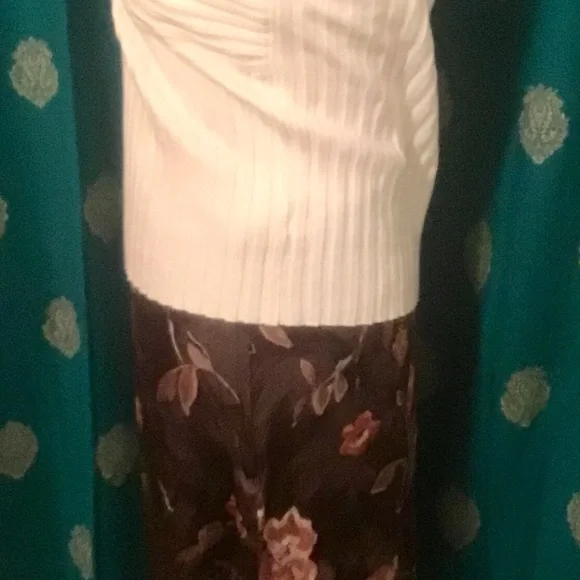 🎆SOLD 5 FOR $25 SILKY BROWN FLOWERED MAXI SKIRT - Picture 3 of 5